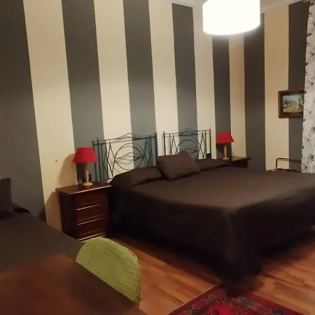 Bed and Breakfast Soggiorno Michelangelo Florenz Exterior foto