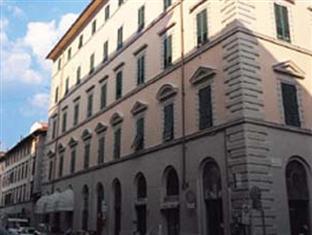 Soggiorno Michelangelo 3*